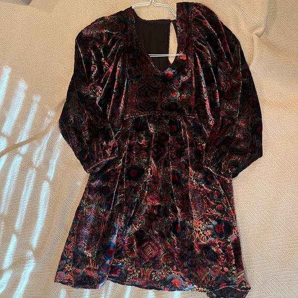 Mona Burnout Velvet Mini Dress - Picture 15 of 15